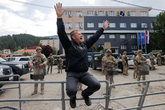 В Косово возобновились столкновения с полицией