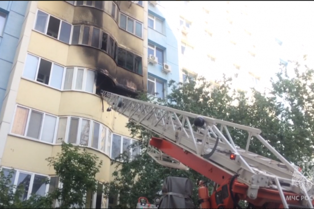 В Оренбурге спасли людей на пожаре