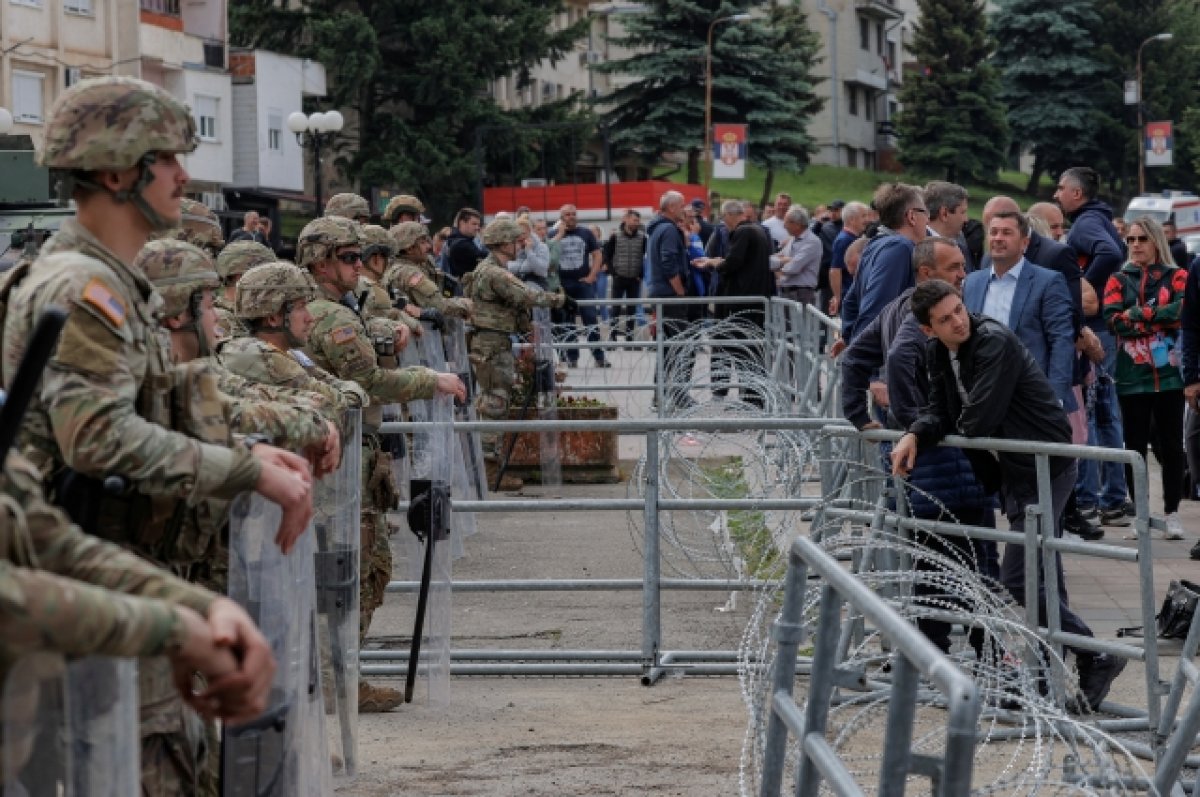 «Вечерне Новости»: представители сил НАТО атаковали сербов в Косове