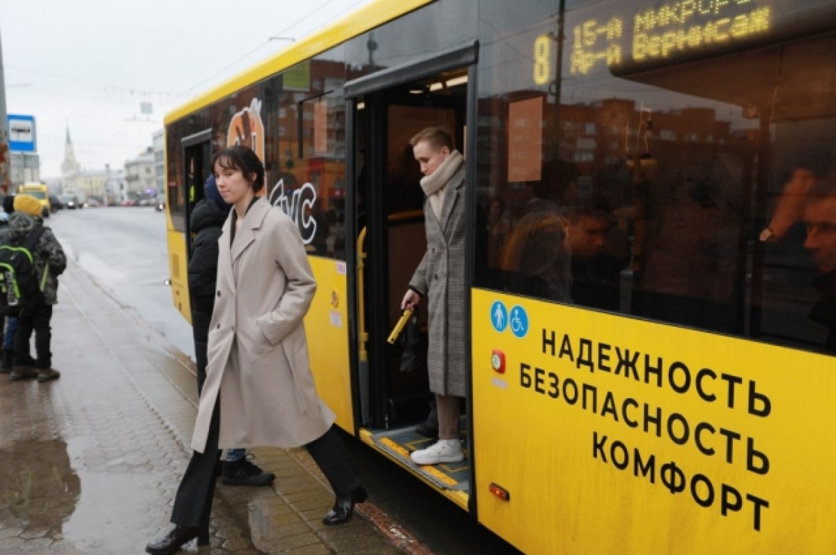 В Ярославле перевозчик из Петербурга не закупил нужное количество автобусов