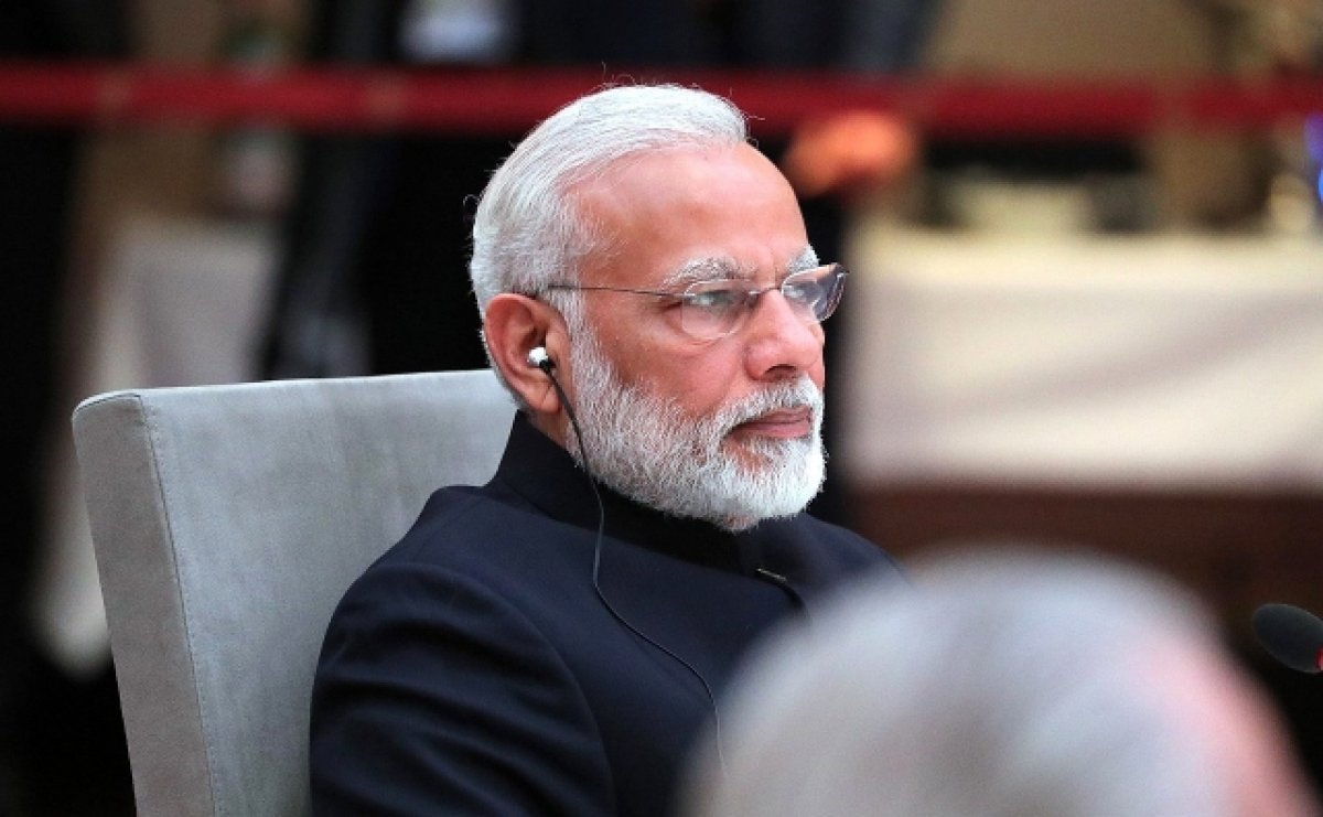 Премьер Индии проведет чрезвычайное совещание из-за столкновения поездов