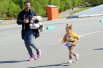 Трёхлетняя Алиса Невская: «Папа Никита пробежал 21 км, а меня с собой не взял, но я завоевала медаль сама!»
