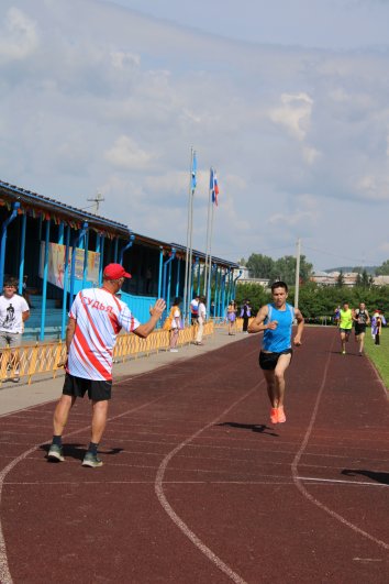Антон Тыжинов - мастер спорта по лёгкой атлетике.