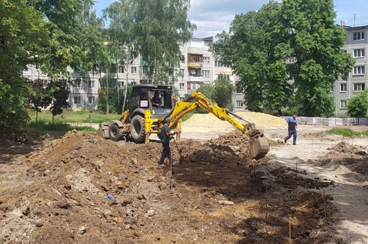 В Туле благоустраивают сквер по ул. Кауля | АиФ Тула