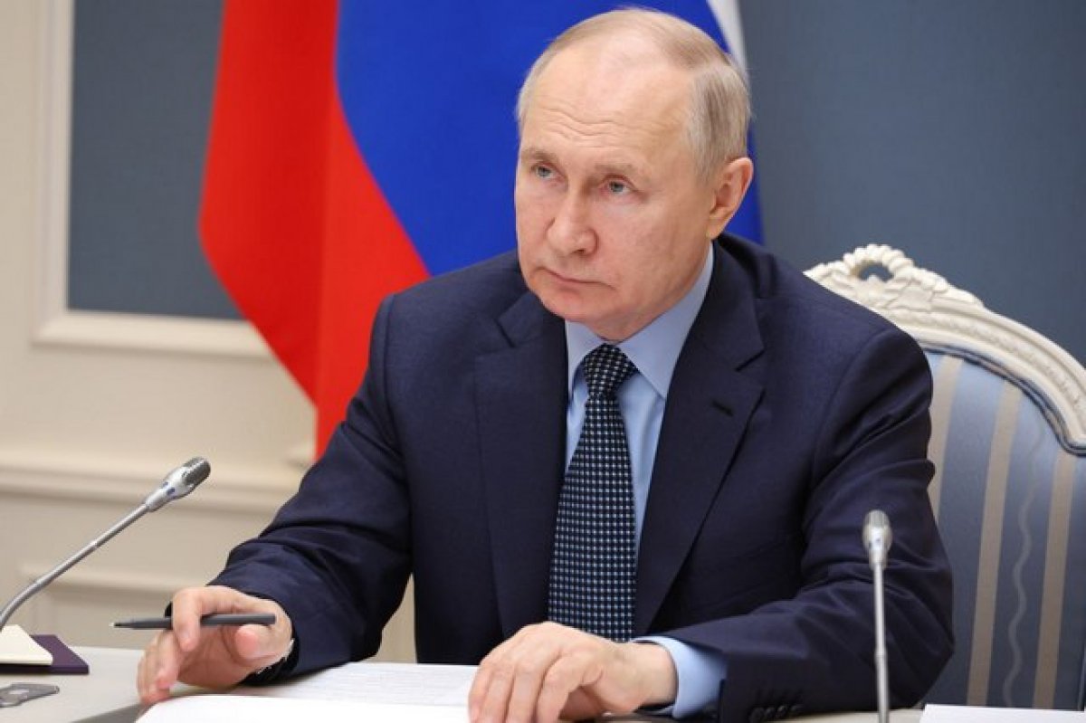 Путин подписал открытки участникам спецоперации