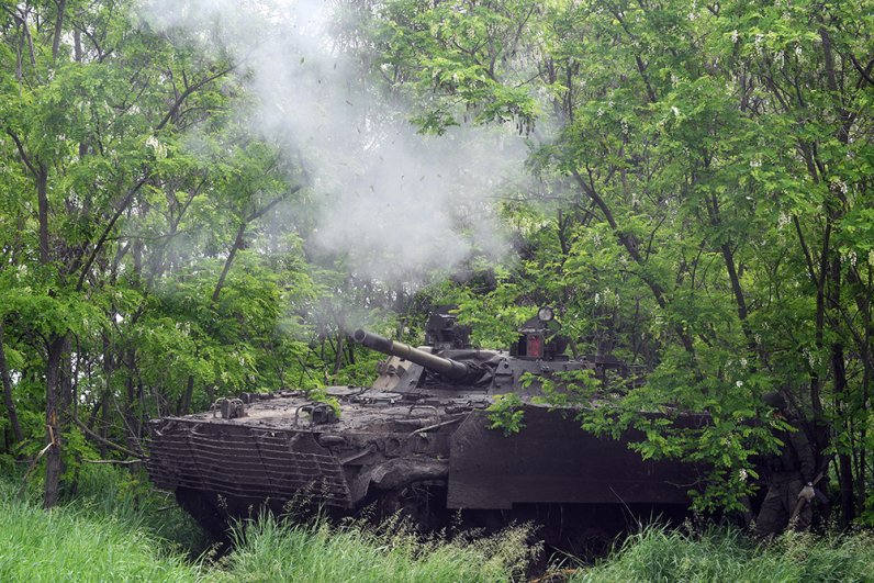 Боевая машина БМП-3 1-й Танковой армии ЗВО на Сватовском направлении.