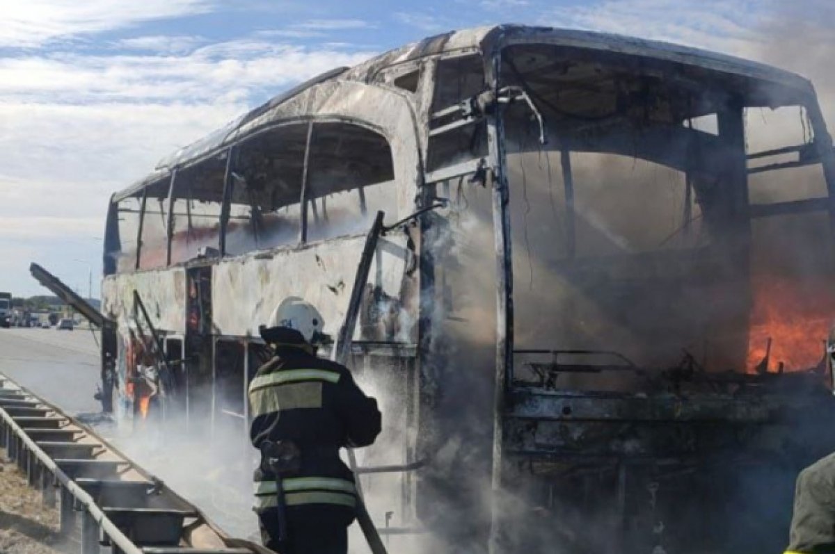 В Подмосковье сгорел автобус, который ехал по маршруту Волгоград — Москва
