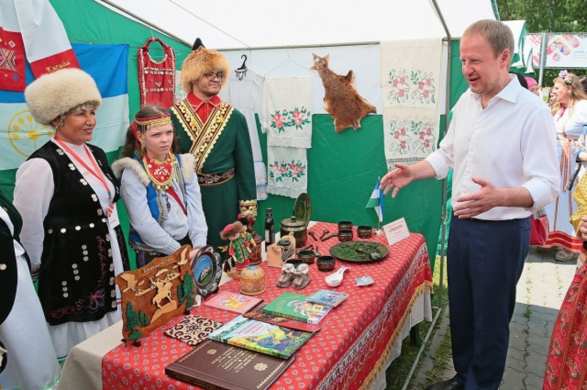 Народы Алтайского края вместе отметили День России на «Бирюзовой Катуни»