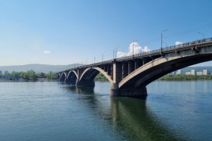 В Красноярске разыскивают пропавшую молодую женщину с ребенком.