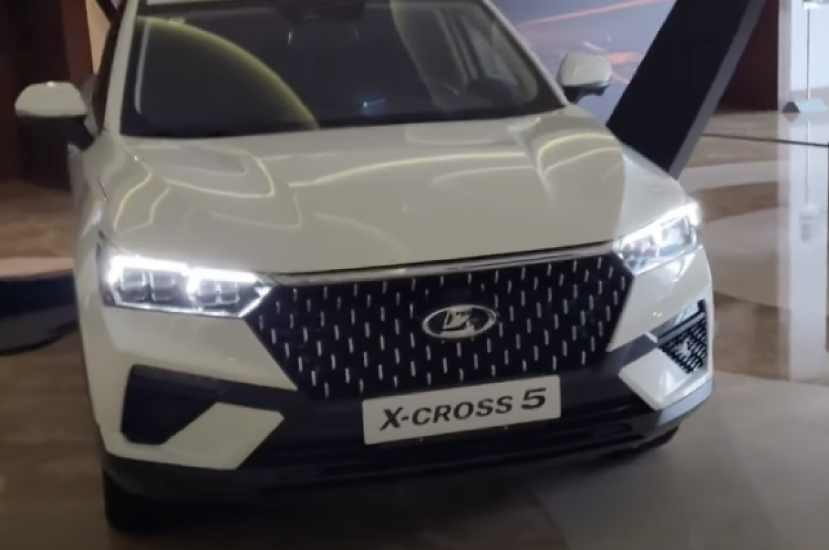 В Петербурге запустили производство Lada X-Cross 5 на бывшем заводе Nissan  | Аргументы и Факты