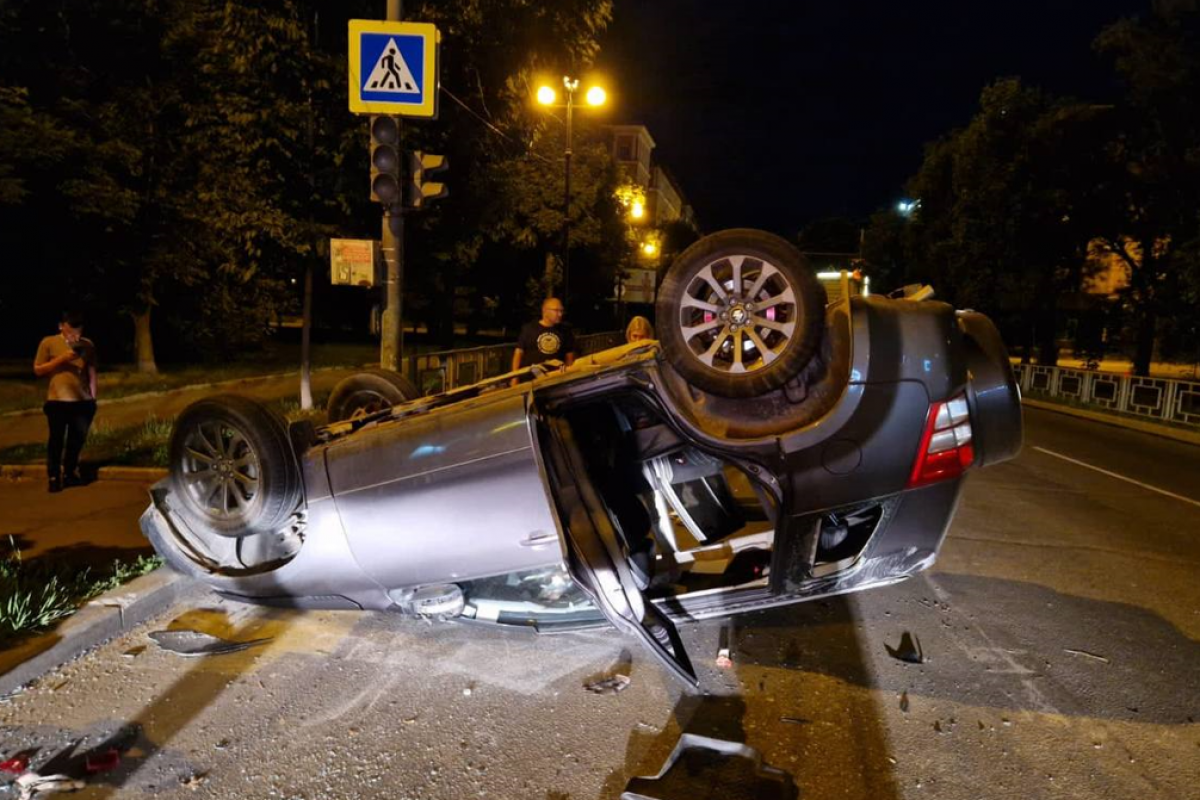 В Хабаровске 54-летний водитель Suzuki пострадал в ДТП с Toyota | АиФ  Хабаровск