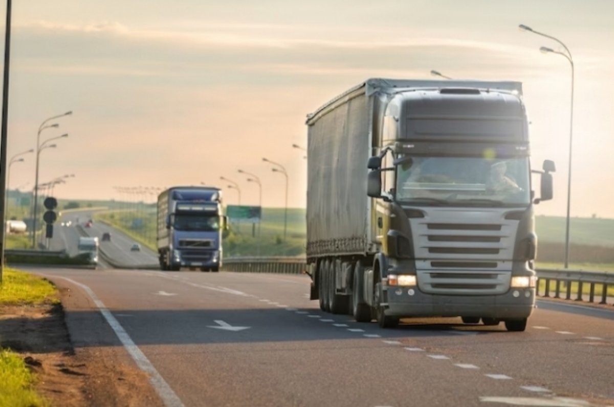 ЦБ резко повысит тариф ОСАГО для грузовиков из недружественных государств