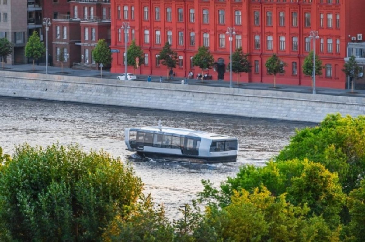 Собянин: проезд на маршруте по Москве-реке будет бесплатным до 23 июня