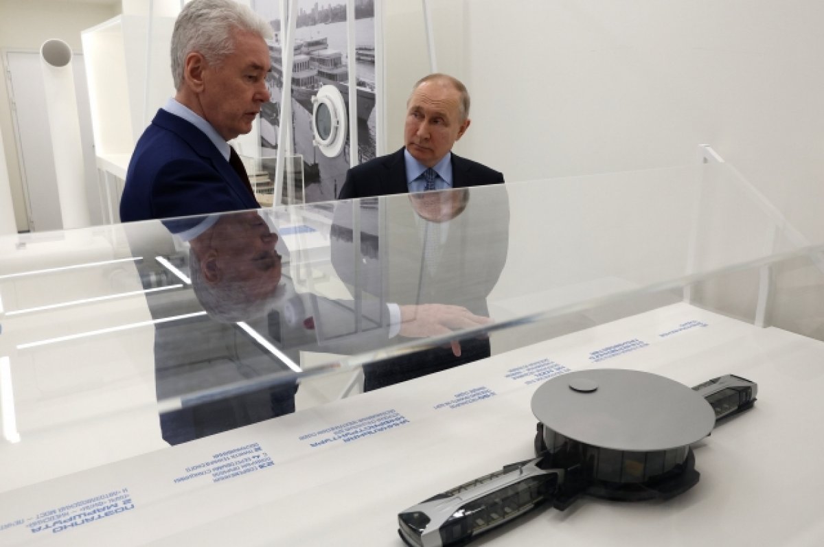 «Синички» на реке! Путин и Собянин открыли движение электросудов в Москве