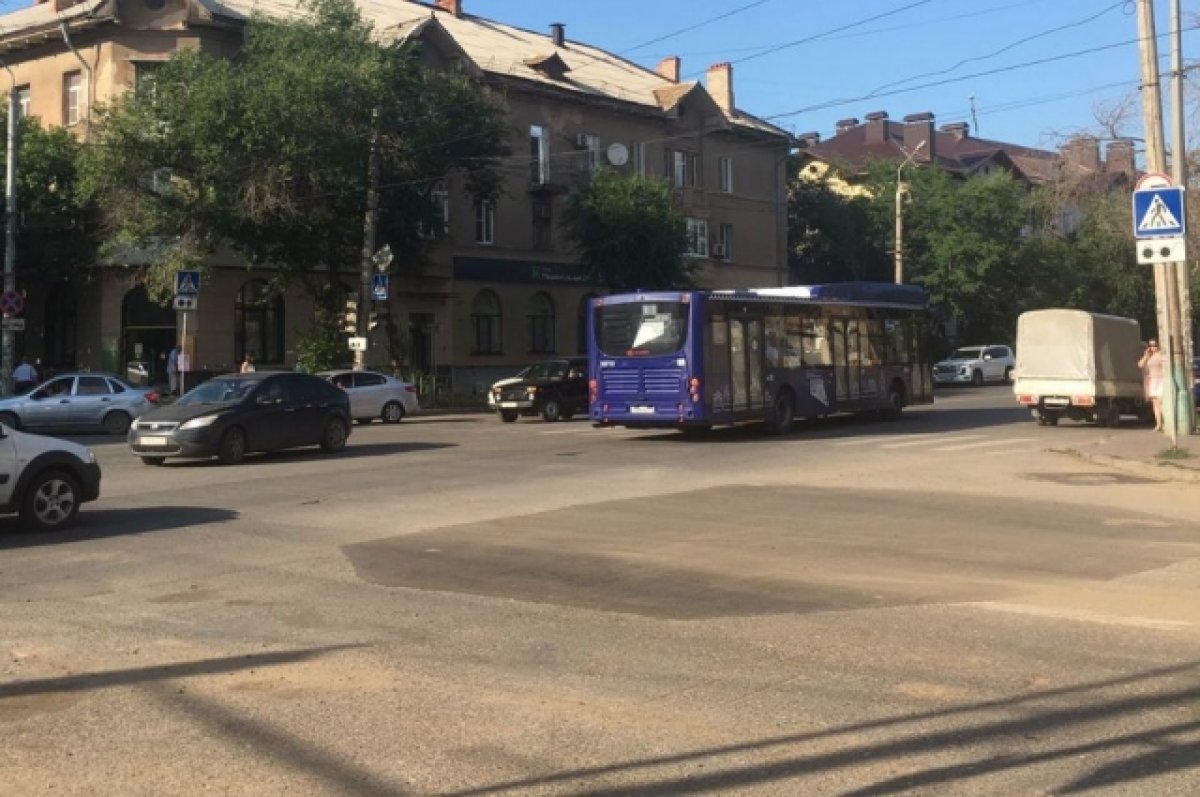 В Астрахани открыли движение машин на перекрестке Епишева и Б. Хмельницкого  | АиФ Астрахань