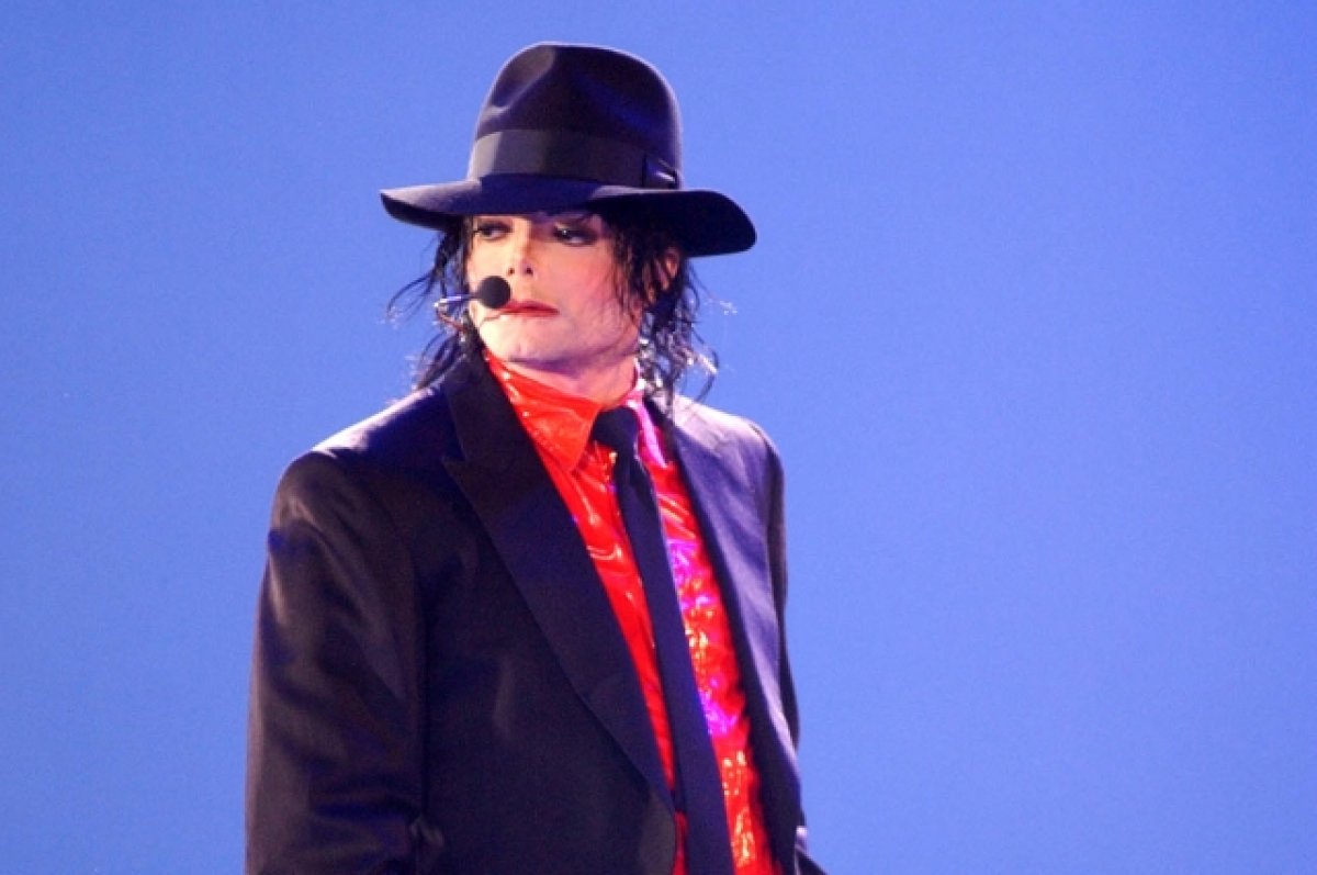 Шляпу Майкла Джексона выставили на торги за 100 тысяч евро