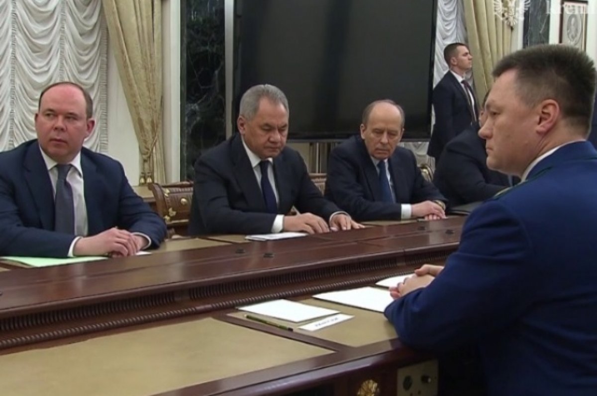 Путин на совещании с силовиками поблагодарил их за проделанную работу