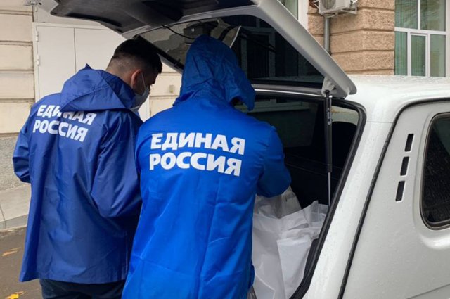 ВОЛОНТЕРСКИЕ ЦЕНТРЫ ЕДИНОЙ РОССИИ ПОМОГАЮТ ВРАЧАМ В РЕГИОНАХ