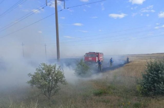 В Орске ликвидирован пожар в районе посёлка Победы.