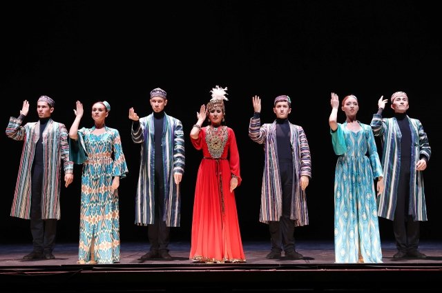 В спектакле «Лазги» сочетаются народное искусство и классический балет. 
