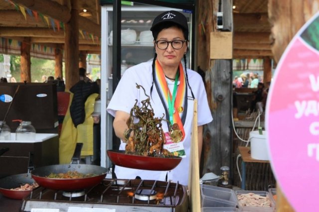 Шеф-повара со всей страны приехали на фестиваль в селе Алтайское