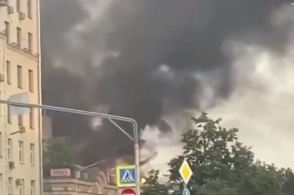 В Москве потушили пожар в здании с ресторанами «Пушкин» и «Турандот»