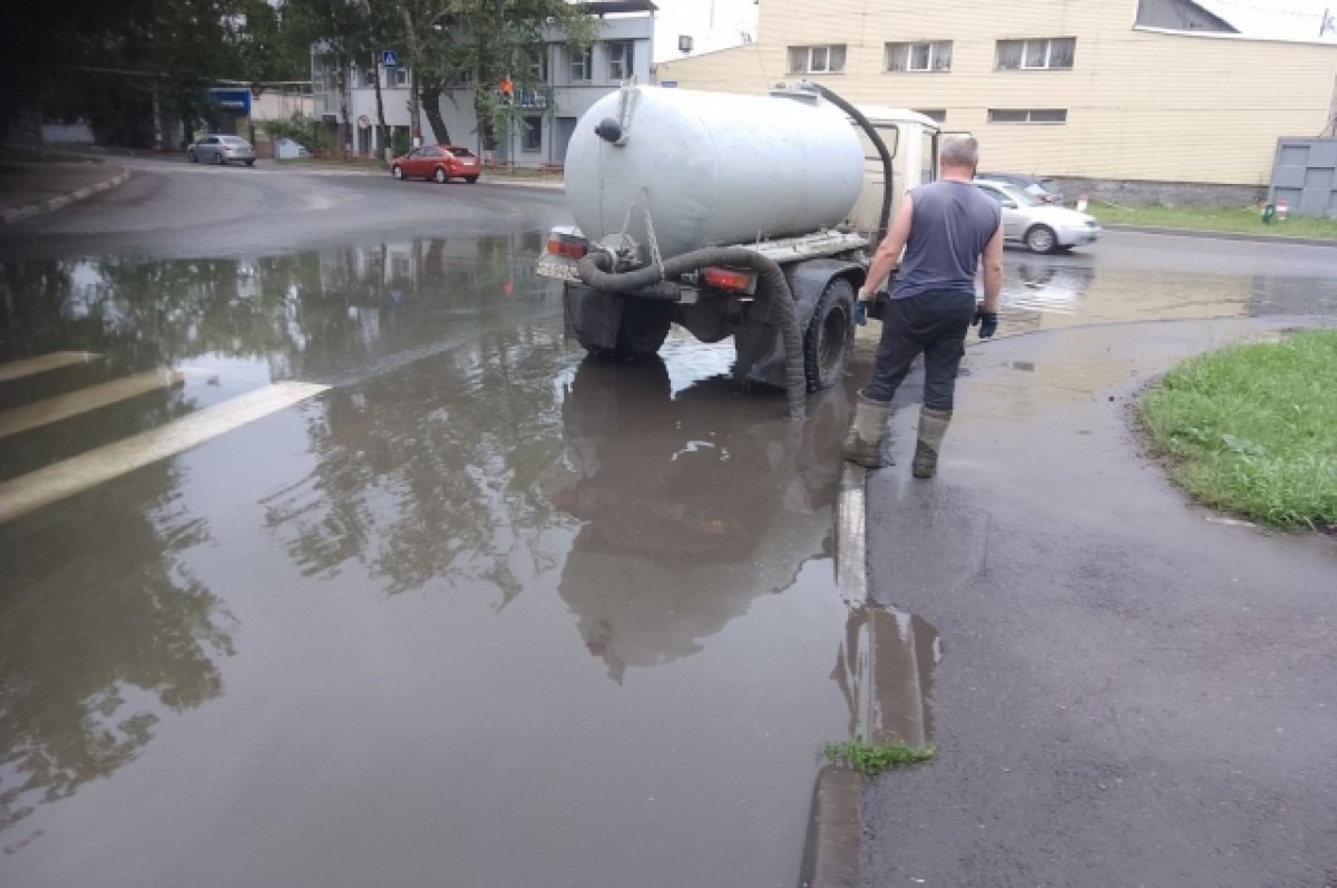 Откачка воды с улиц Нижнего Новгорода ведется круглосуточно | АиФ Нижний  Новгород