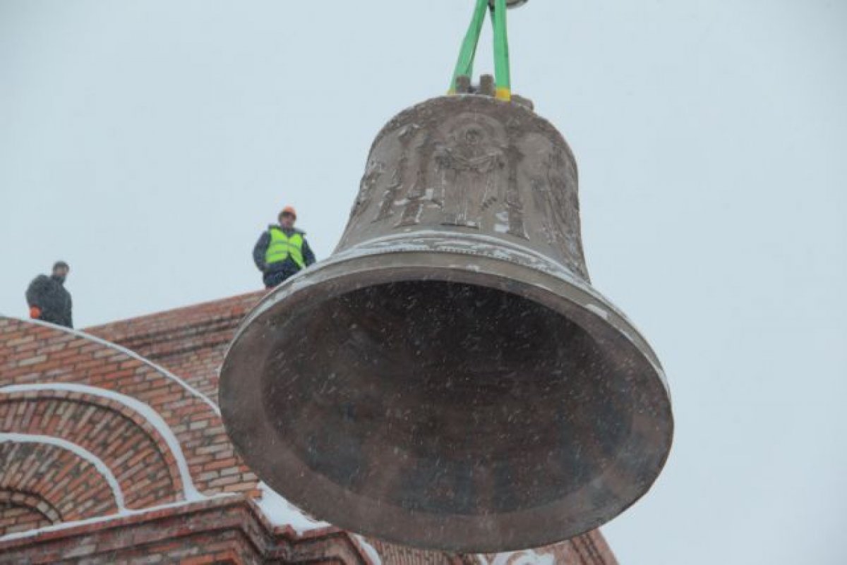 В Нижегородский Кремль привезли колокола