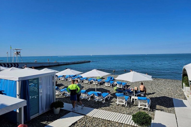  В Сочи возобновили работу пляжей, закрытых с 9 июля из-за ливней. 