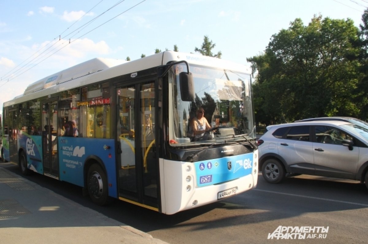 Маршрут 922 маршрутки омск. Новые автобусы. Новые автобусы Омск. Автобус в городе. 922 Автобус.