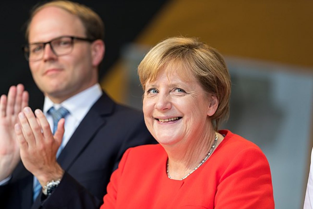 «360»: Меркель могла потратить бюджетные деньги не по назначению