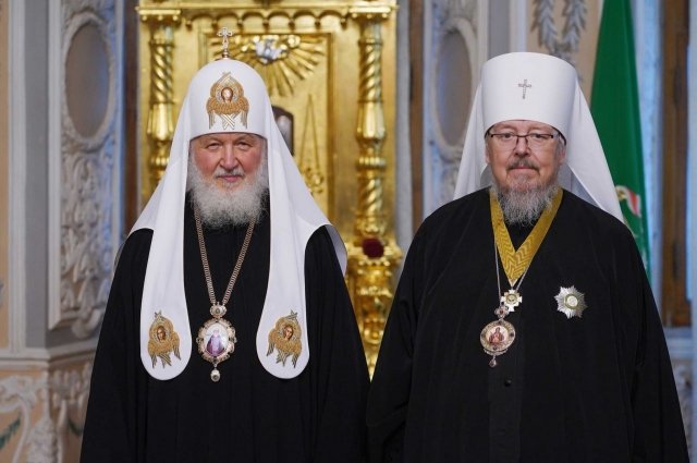Патриарх Кирилл и митрополит Красноярский и Ачинский Пантелеимон.