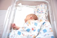 О здоровье новорождённого начинают заботиться с первых минут жизни.