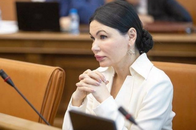 На данный момент Ирина Иванова - депутат Заксобрания Красноярского края.
