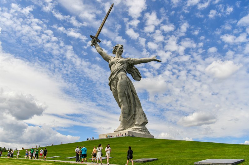 Мамаев курган. Главный монумент «Родина-мать зовёт!».