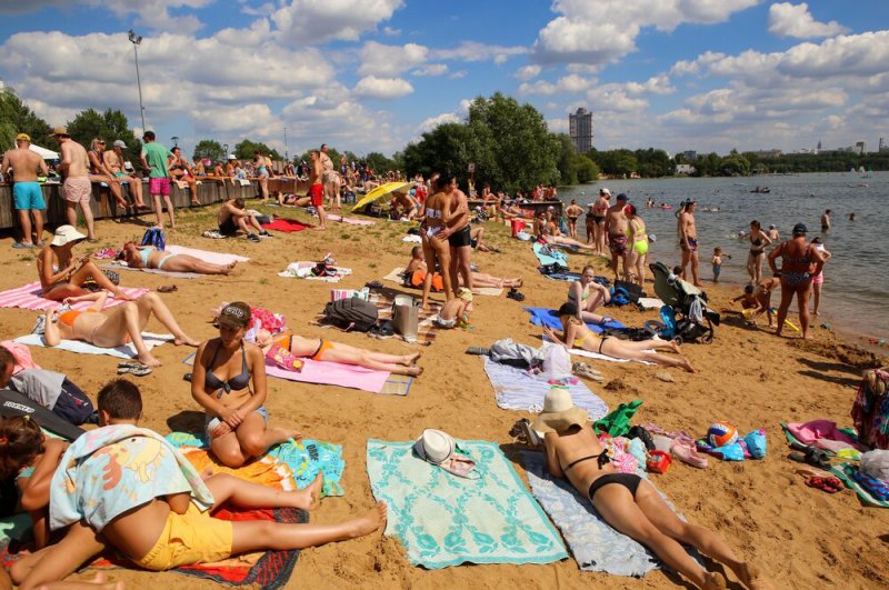 Синоптик Леус: суббота стала самым тёплым днём в Москве с начала лета4