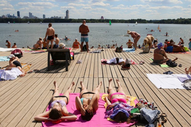 Синоптик Леус: суббота стала самым тёплым днём в Москве с начала лета6