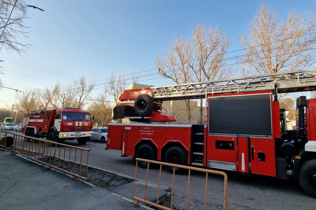 Крупный пожар в баре: 35 детей эвакуированы | АиФ Казахстан