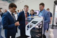 Максиму Решетникову показали новейшие разработки красноярских предприятий.