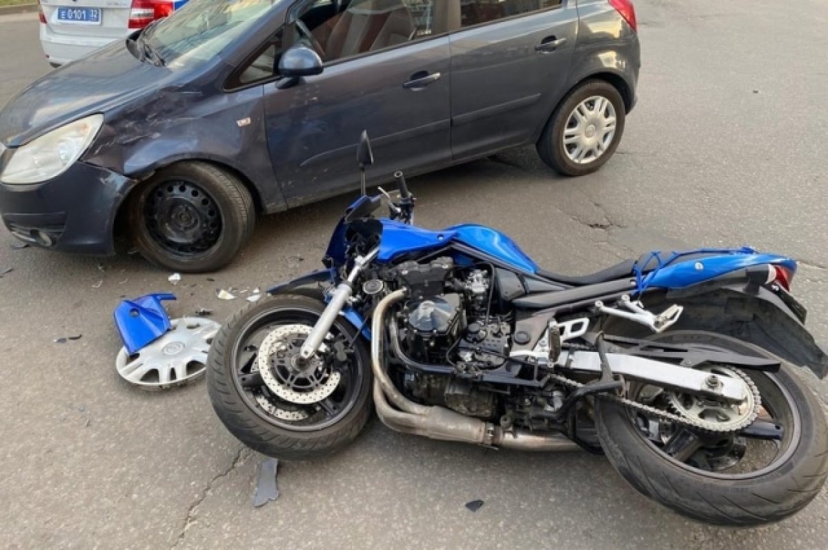 44-летняя автомобилистка сбила 24-летнего мотоциклиста в Брянске