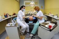 Новые технологии позволяют оказывать стоматологическую помощь без боли и дискомфорта.