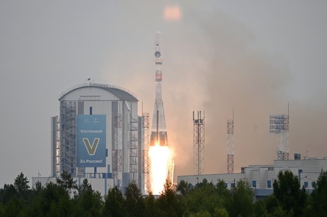 Запуск ракеты-носителя «Союз-2.1б» с разгонным блоком «Фрегат» и автоматической станцией «Луна-25» с космодрома Восточный.