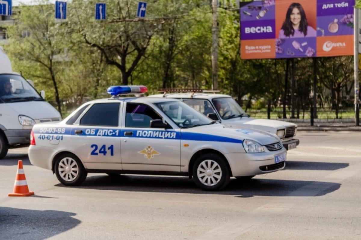 В Астрахани водителя маршрутки, выехавшего на встречку, нашли по видео |  АиФ Астрахань