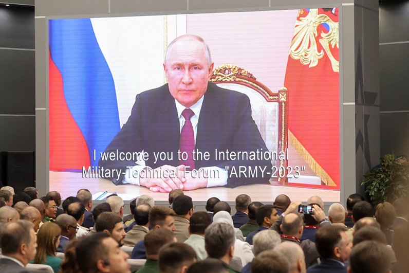 Трансляция видеообращения президента РФ Владимира Путина по случаю открытия Международного военно-технического форума «Армия-2023».