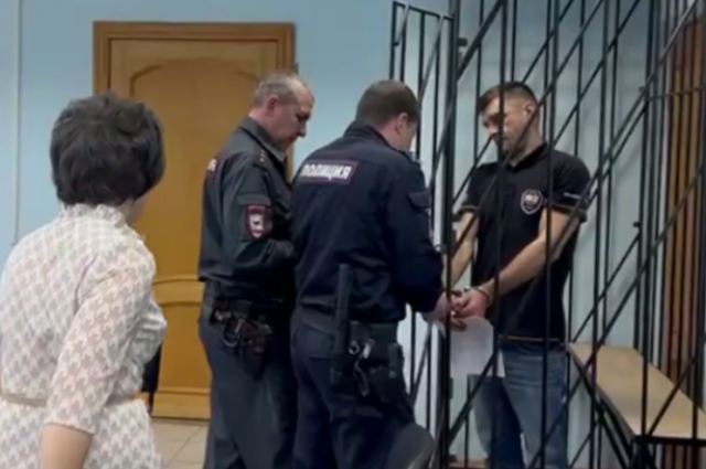 Дмитрий считает, что при сборе характеристик его очернили.