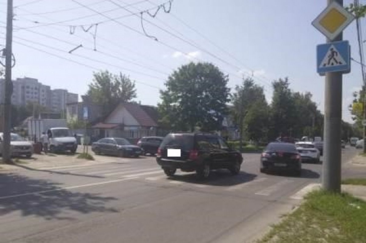 49-летняя женщина попала под колеса «Тойоты» на улице Ульянова в Брянске