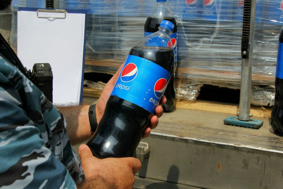 Таможенники задержали едущую в Таганрог фуру с поддельной Pepsi на 1,5 млн