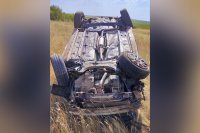 В Новосергиевском районе при съезде авто в кювет погиб водитель Geely.