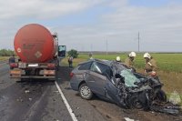 В Сорочинском ГО в столкновении с бензовозом погиб водитель «легковушки».
