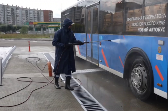 Автобусы и троллейбусы можно помыть на конечной остановке в Северном.